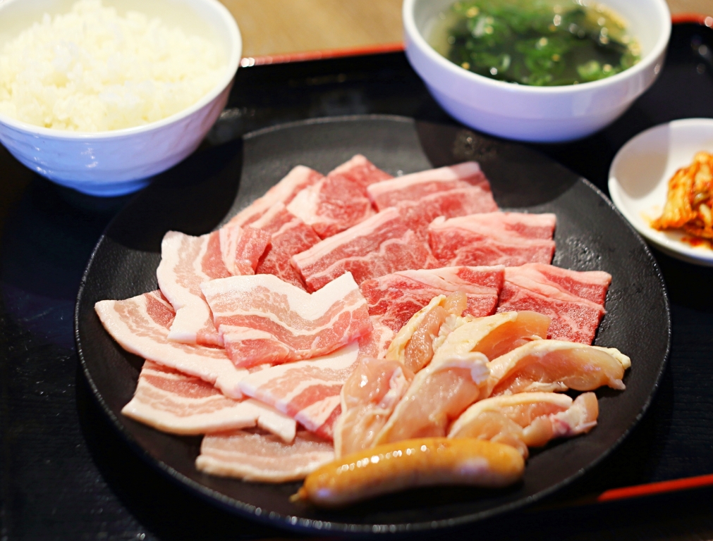 メガ焼肉ランチ（300ｇ）