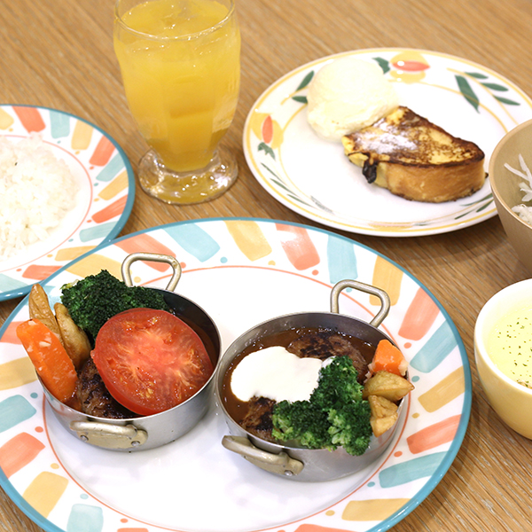 デミとトマトのW煮込みハンバーグ&デザートセット