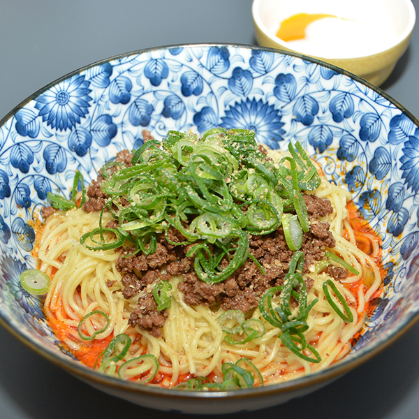 汁なし担々麺温玉 or 麺大盛り